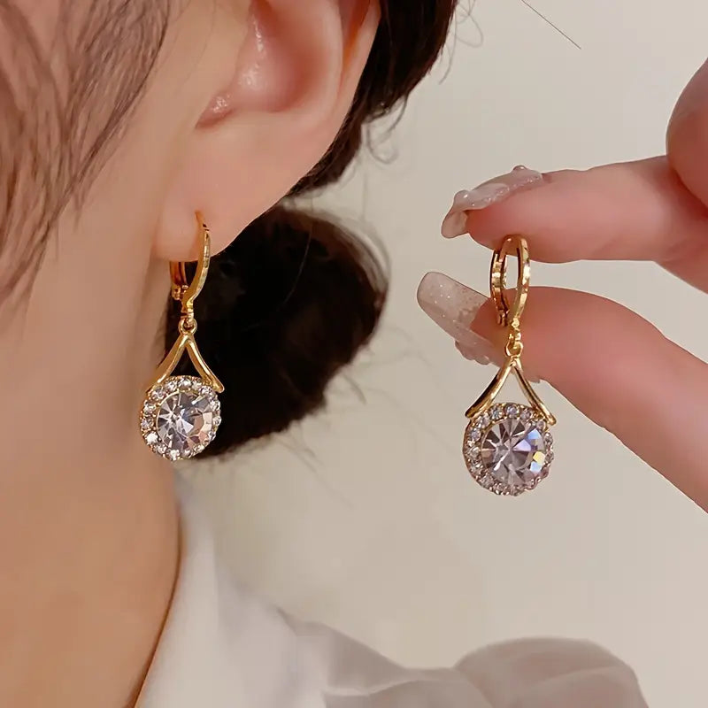 Elegant French-Inspired Cubic Zirconia Drop Earrings - Luxurious Sparkle for Women, Perfect for Weddings & Parties (Golden White)