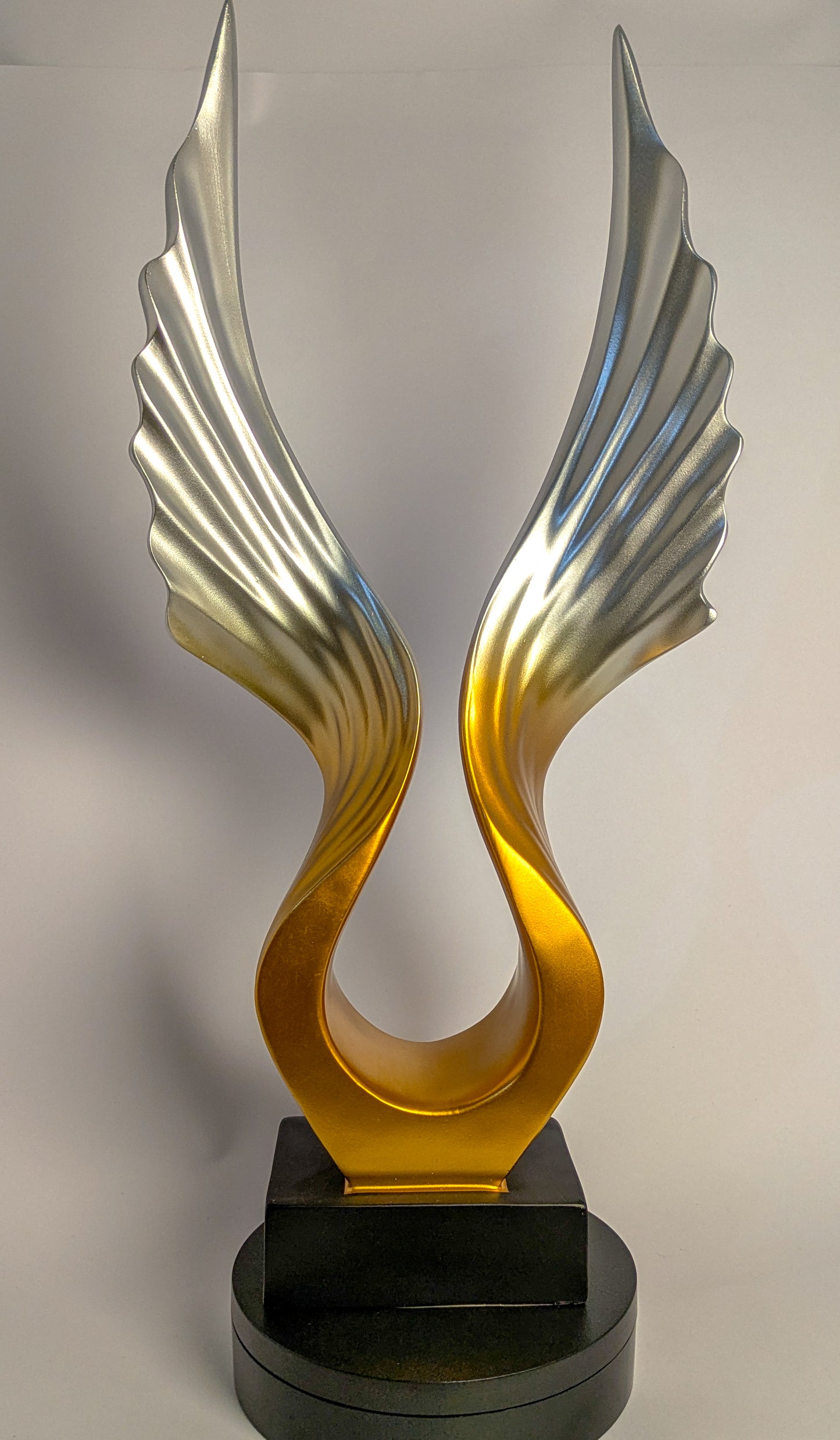 Artistry Wings Fling High Desktop Sculpture Decoration Piece